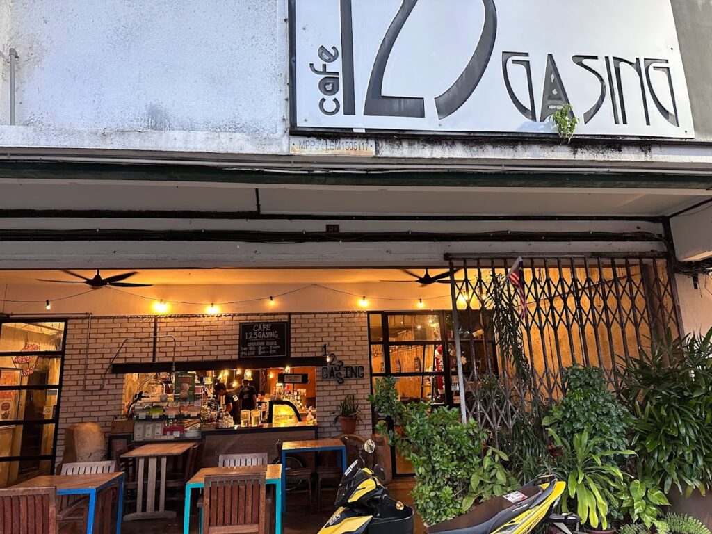 cafe 123 gasing